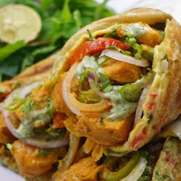 Chicken Paratha roll (a, c, g)
