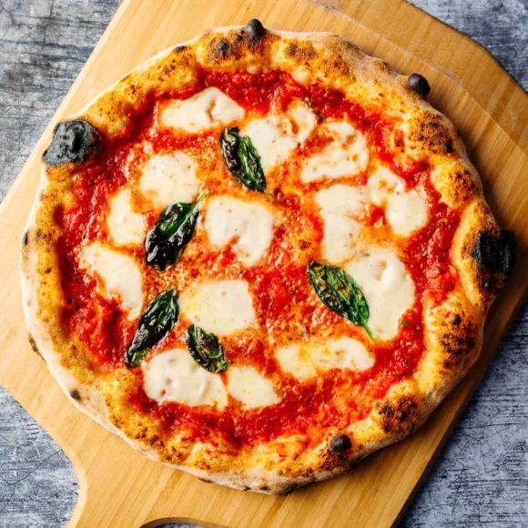 Margarita Pizza (a, c, g)